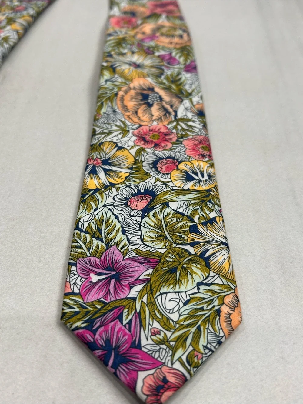 BESPOKE [ SKINNY] men's tie 100% Cotton Colorful Floral